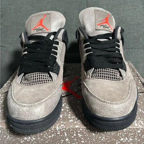 Air Jordan 4 Retro Taupe Haze/ Infrared 23 - Picture 3 of 6